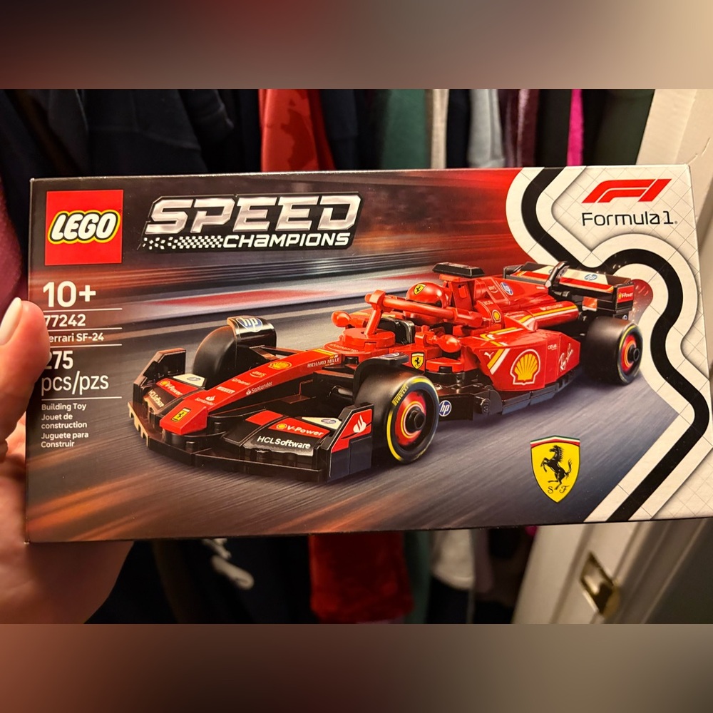 LEGO Speed Champions Ferrari SF16-H Building Set - Red and Black